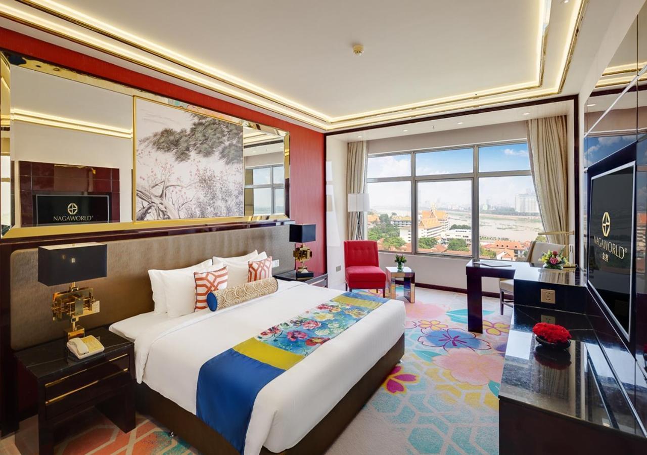 Nagaworld Hotel & Entertainment Complex Phnom Penh Exterior photo